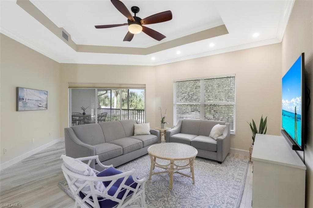 1240 Shady Rest LN # 102, NAPLES FL 34103-3