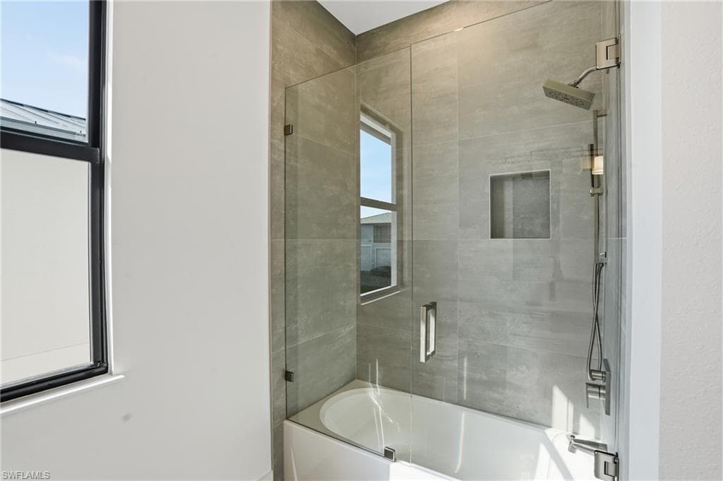 2727 Van Buren AVE, NAPLES FL 34112-19