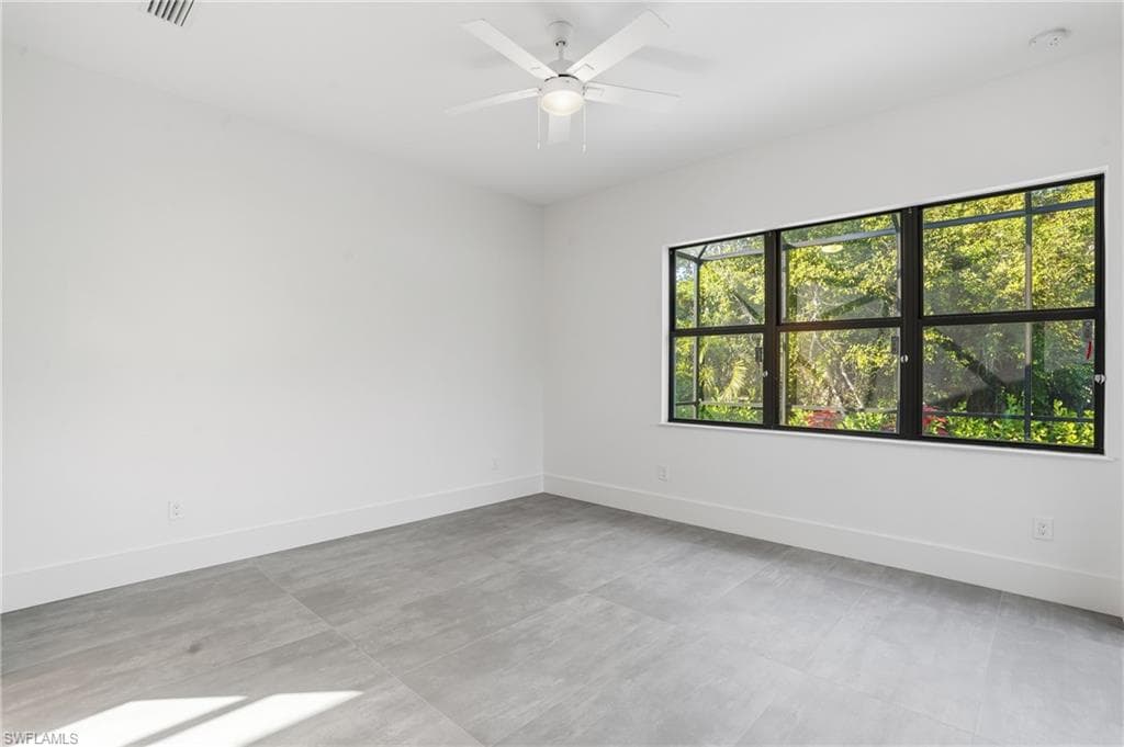 2727 Van Buren AVE, NAPLES FL 34112-9