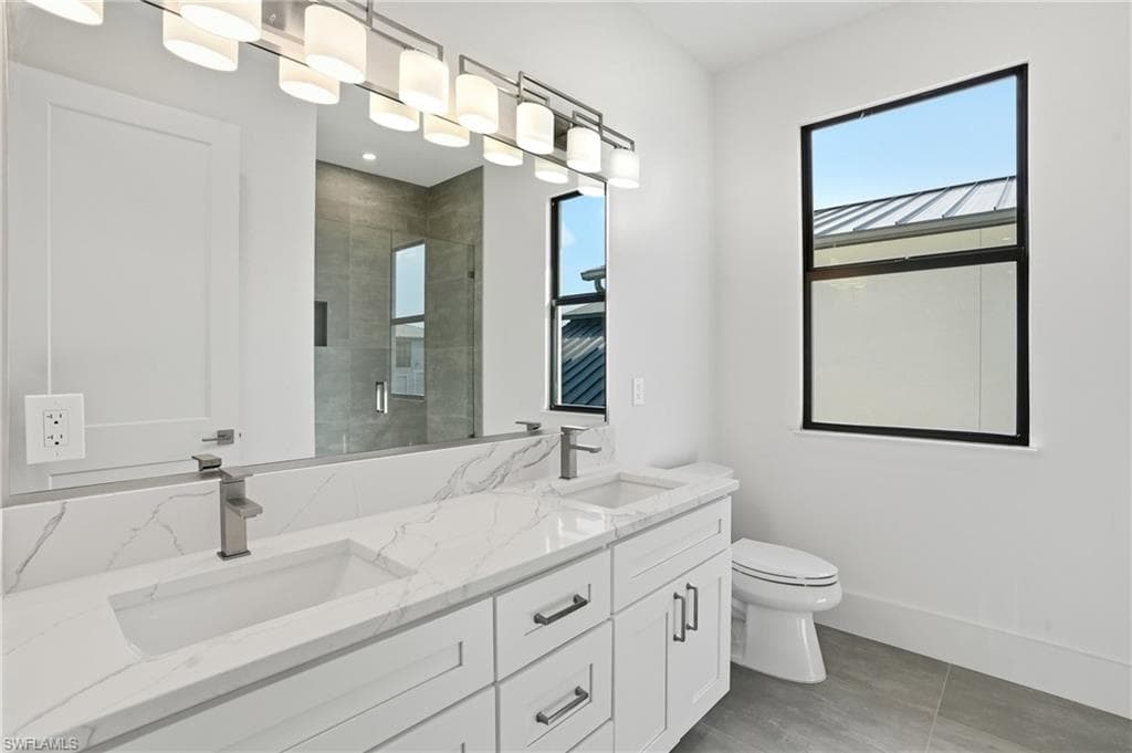 2727 Van Buren AVE, NAPLES FL 34112-18