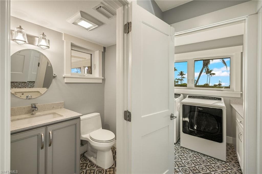 460 E Gulf DR, SANIBEL FL 33957-23