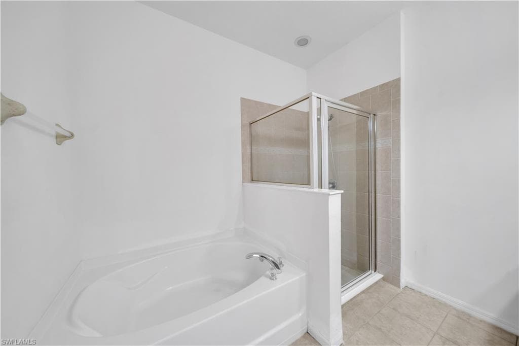 8125 Silver Birch WAY, LEHIGH ACRES FL 33971-17