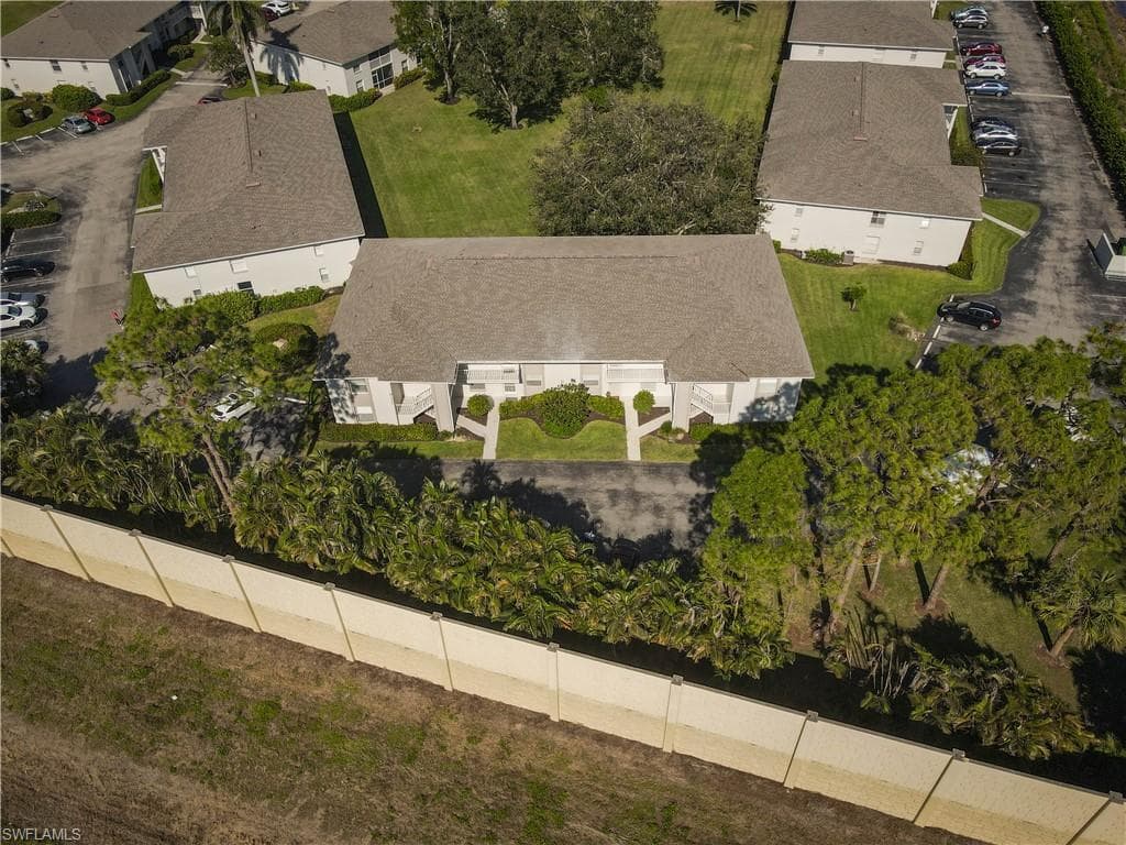1392 Churchill CIR # 103, NAPLES FL 34116-33