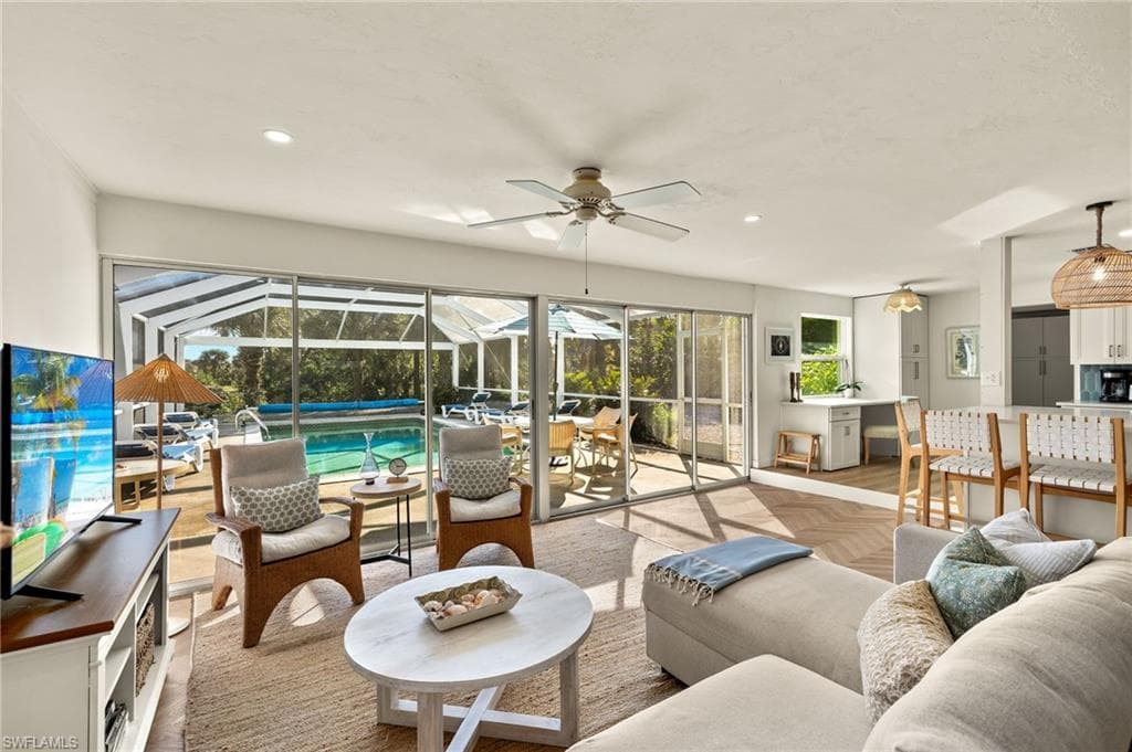 486 Lake Murex CIR, SANIBEL FL 33957-13