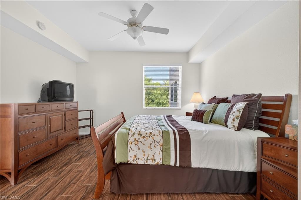 8251 Pathfinder LOOP # 621, FORT MYERS FL 33919-16