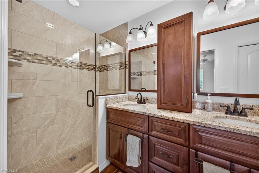 8251 Pathfinder LOOP # 621, FORT MYERS FL 33919-15