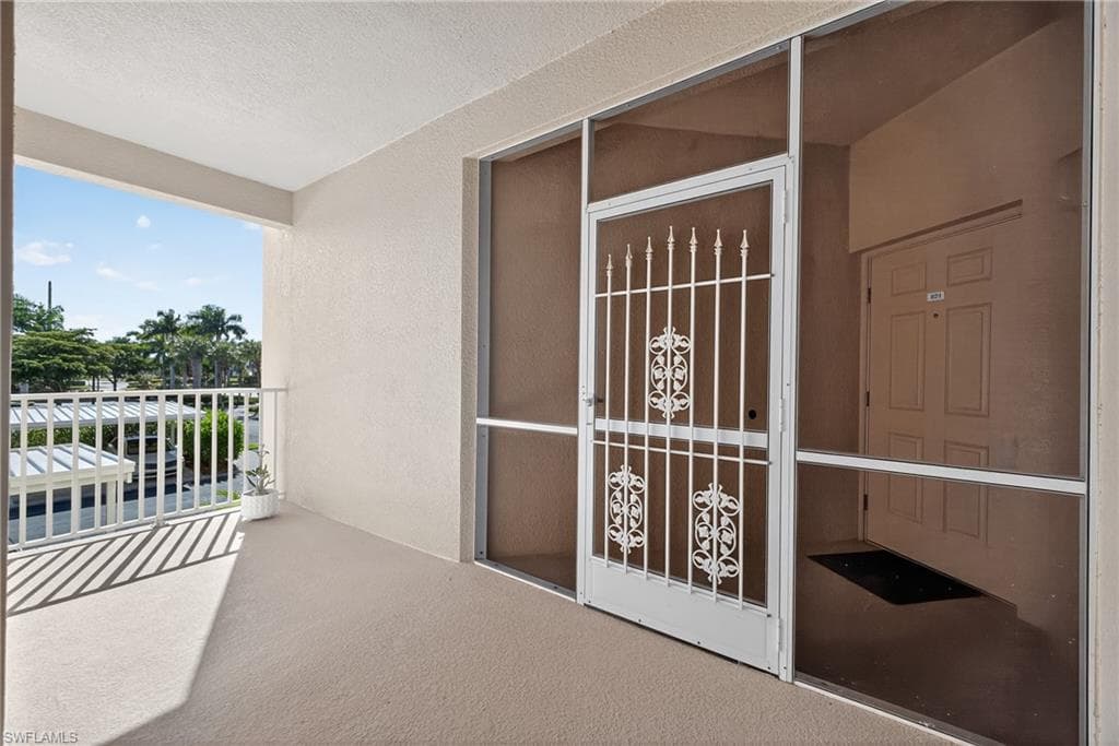 8251 Pathfinder LOOP # 621, FORT MYERS FL 33919-3