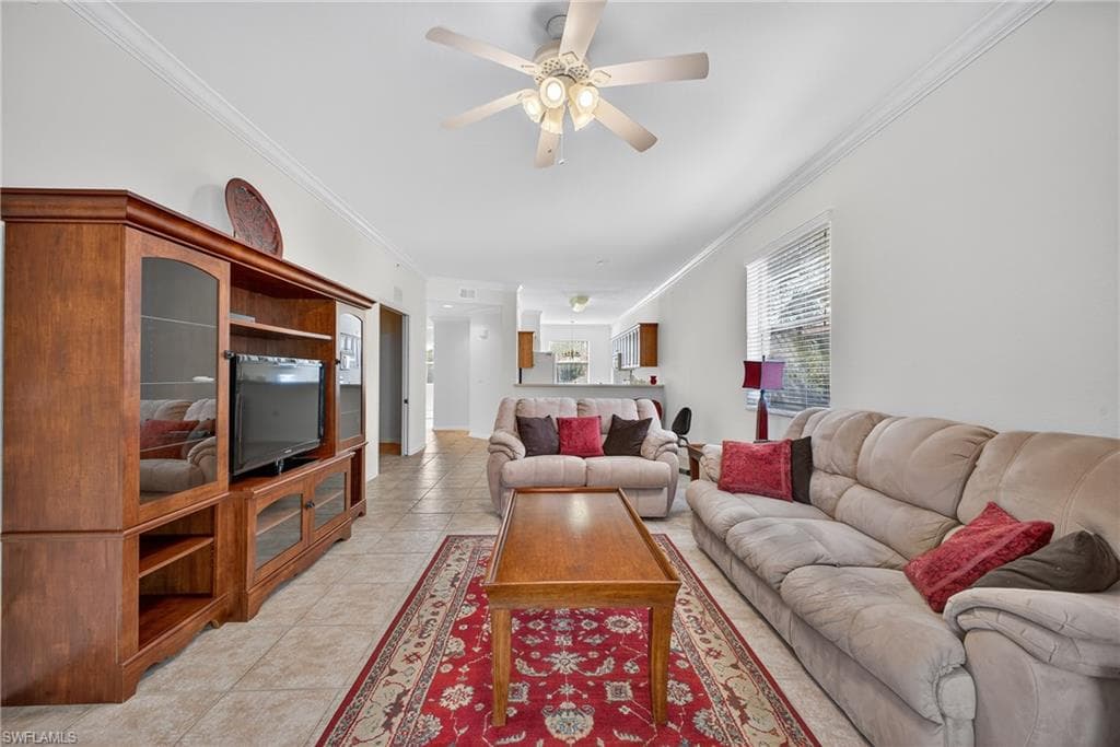 8251 Pathfinder LOOP # 621, FORT MYERS FL 33919-7