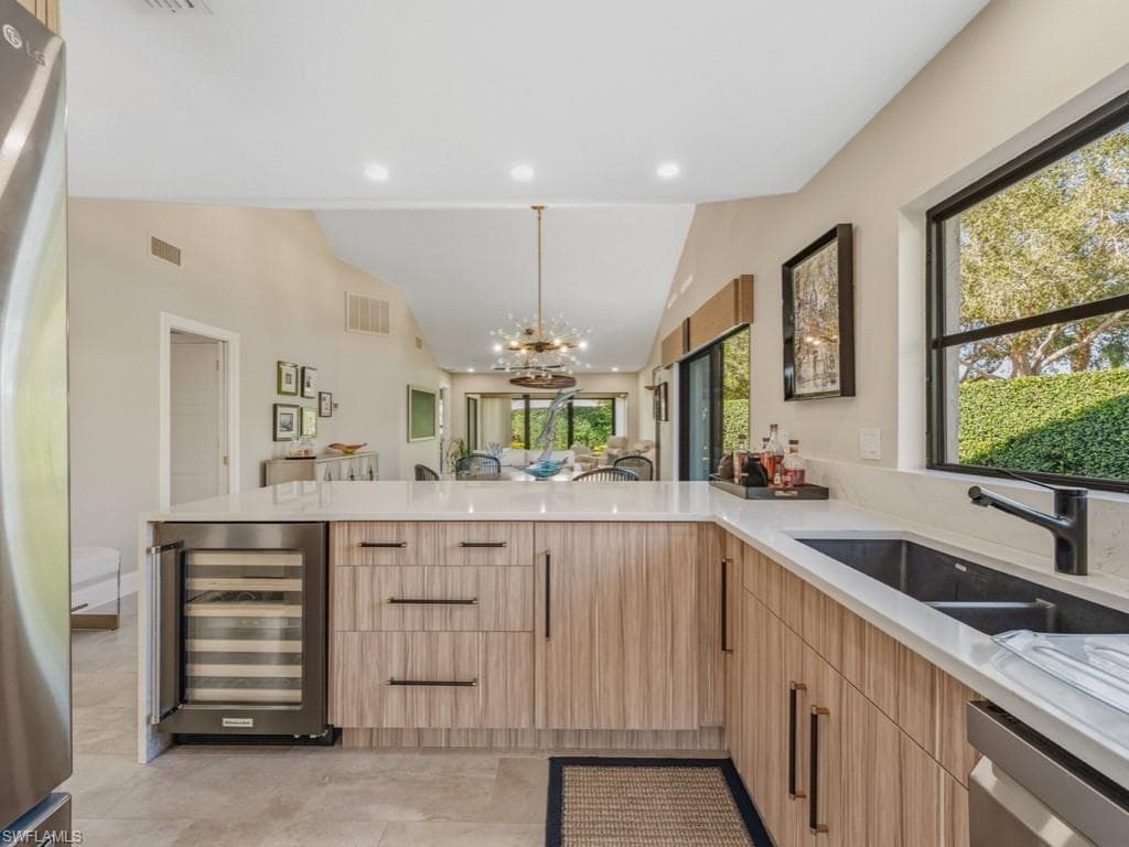 909 Reef Point CIR # 7, NAPLES FL 34108-4