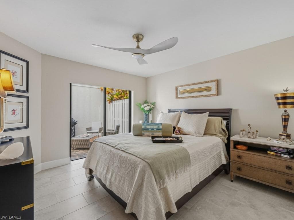 909 Reef Point CIR # 7, NAPLES FL 34108-23