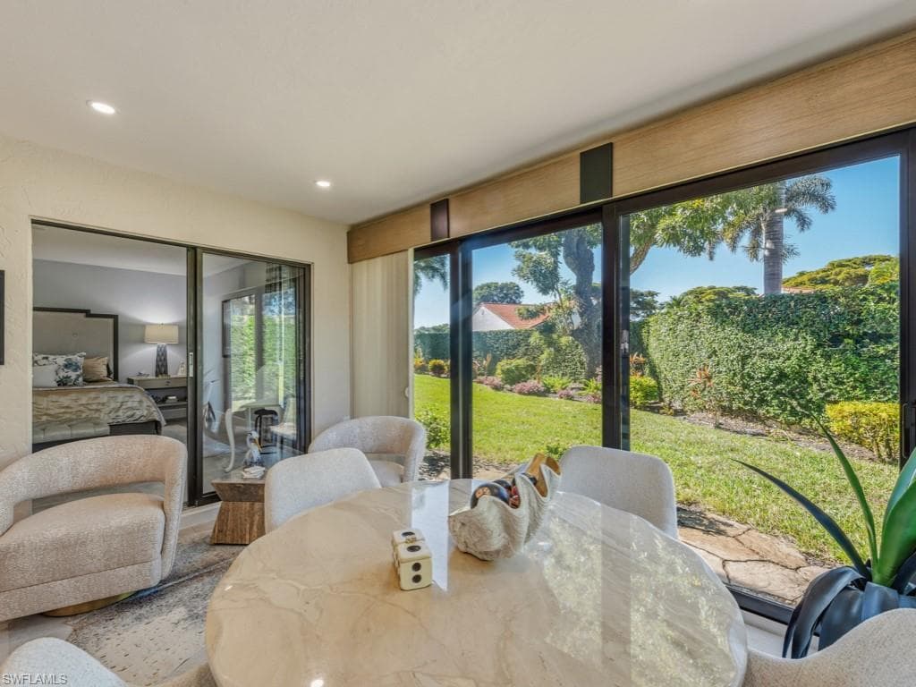 909 Reef Point CIR # 7, NAPLES FL 34108-17