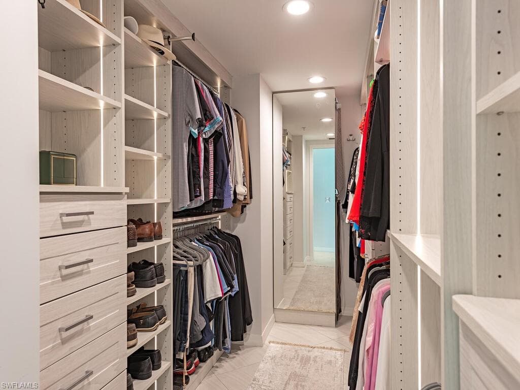 7515 Pelican Bay BLVD 9C-17