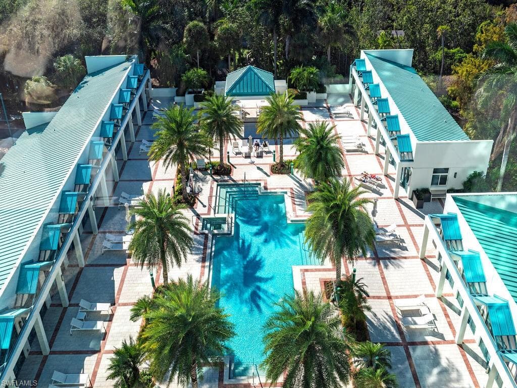 7515 Pelican Bay BLVD 9C-28