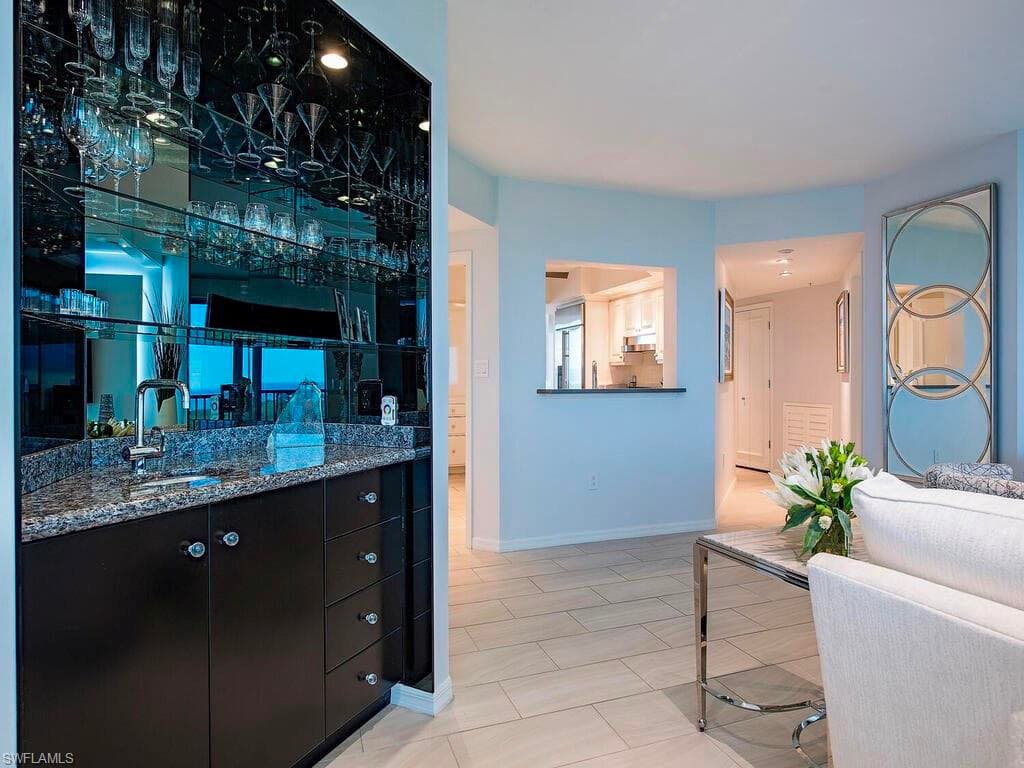 7515 Pelican Bay BLVD 9C-5