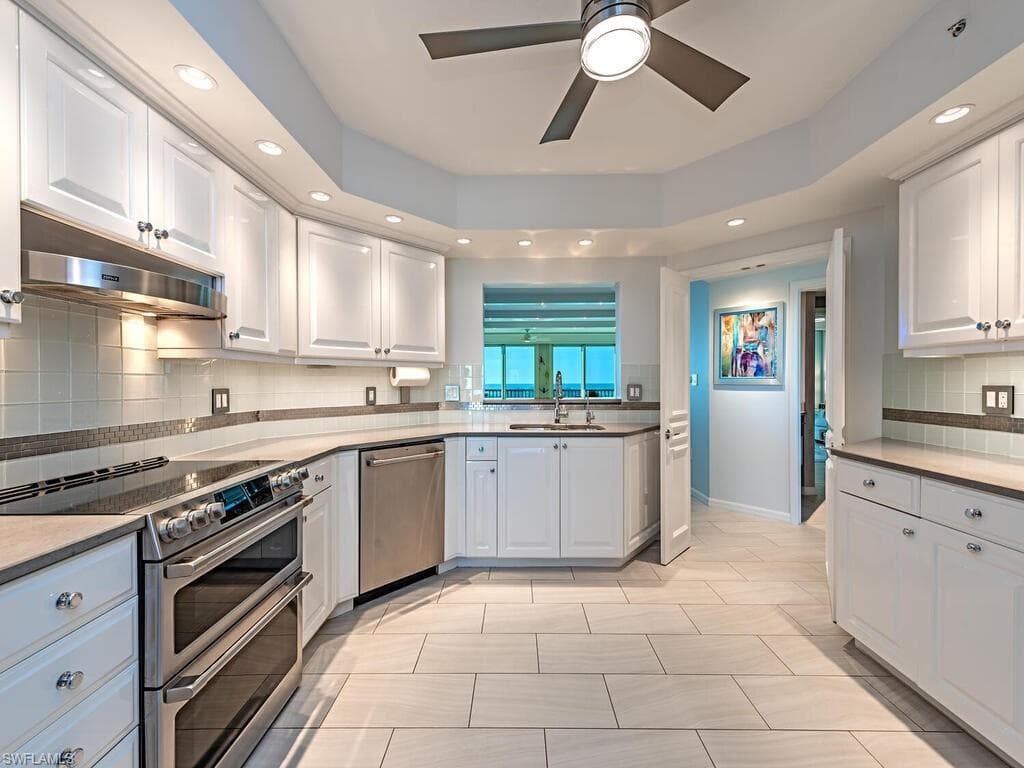 7515 Pelican Bay BLVD 9C-10