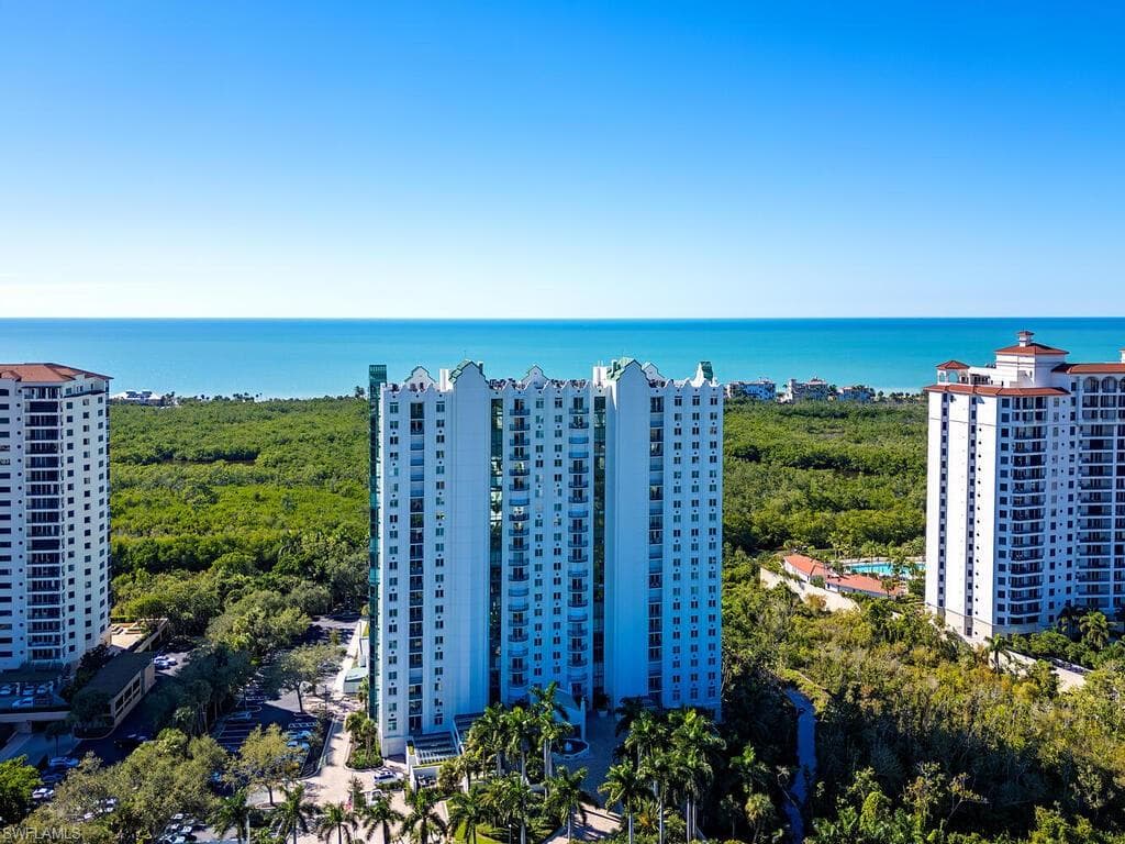 7515 Pelican Bay BLVD 9C-25
