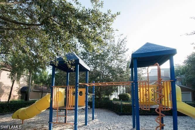 1115 Reserve CT # 201, NAPLES FL 34105-15