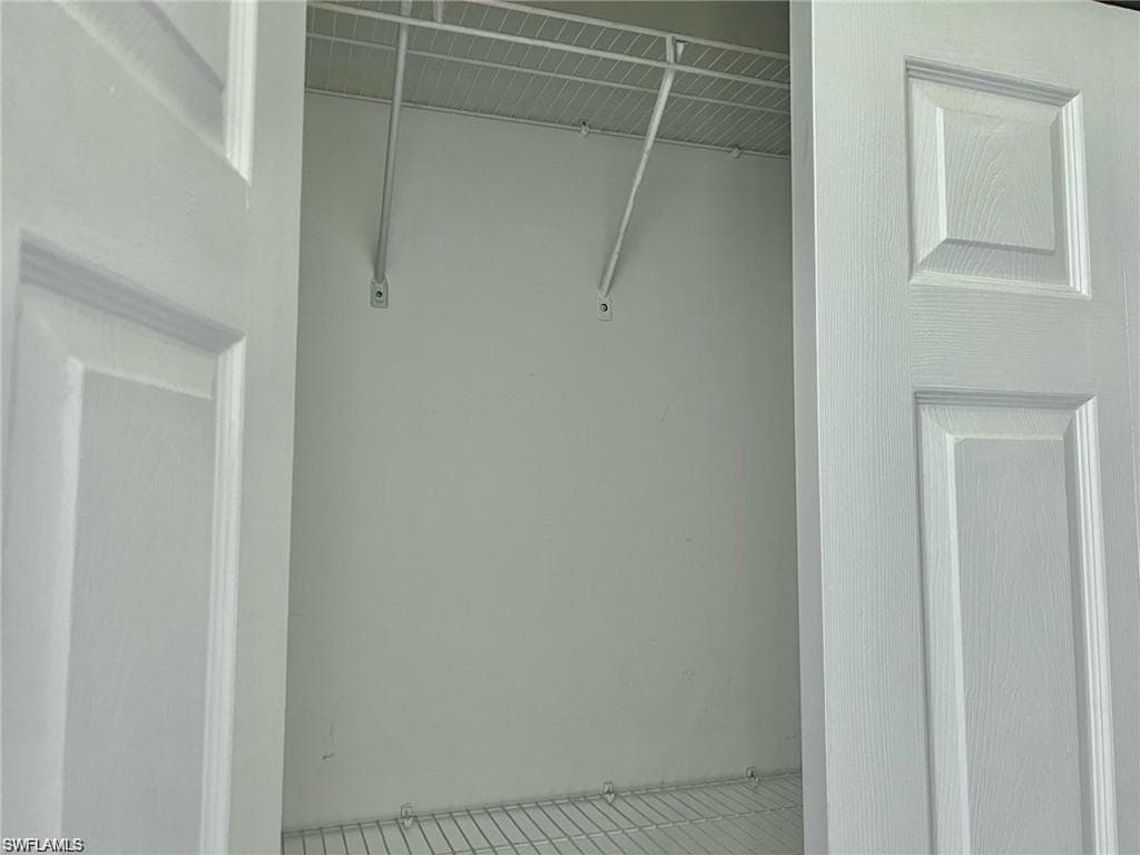 1115 Reserve CT # 201, NAPLES FL 34105-6