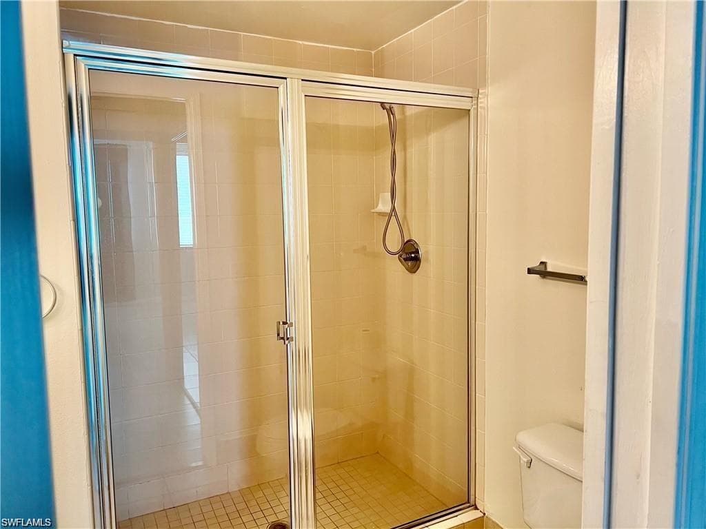 1115 Reserve CT # 201, NAPLES FL 34105-8