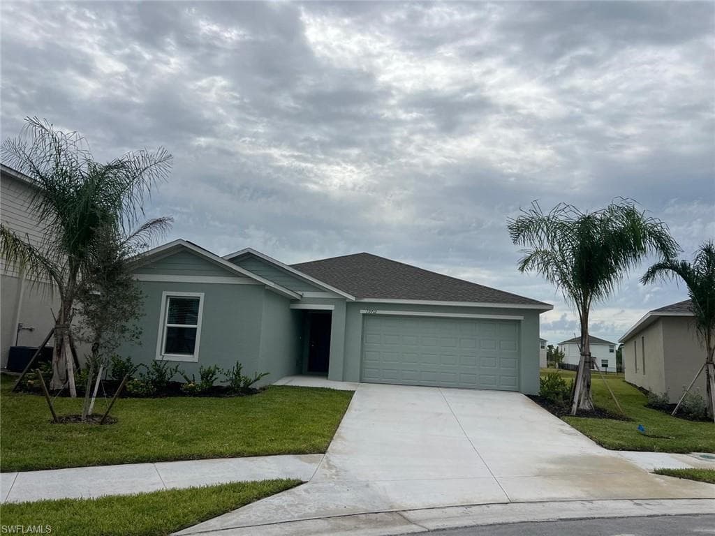 19712 Lavender Field CT, LEHIGH ACRES FL 33974-1