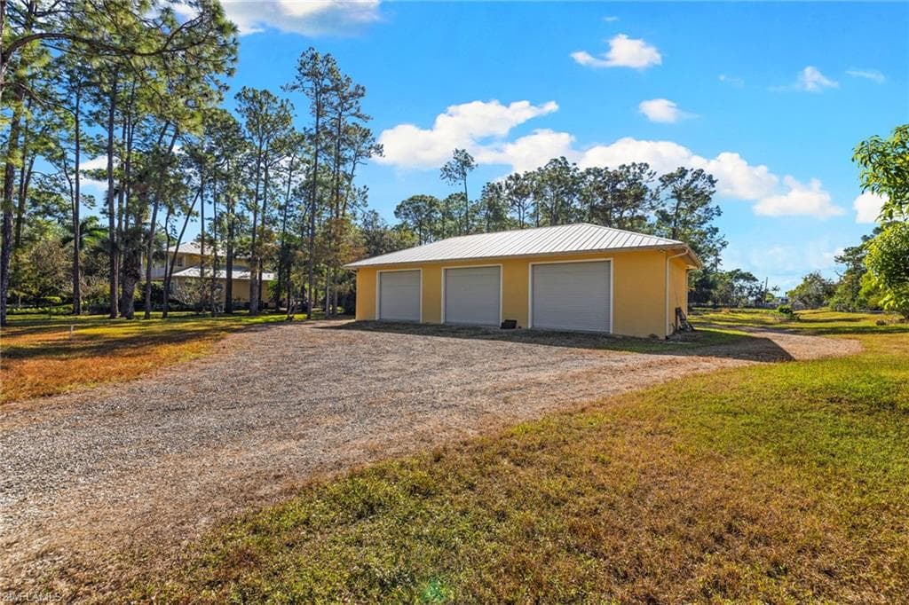 6320 English Oaks LN, NAPLES FL 34119-42