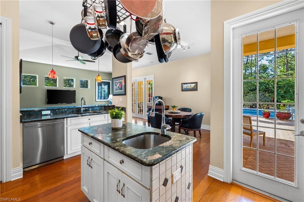 6320 English Oaks LN, NAPLES FL 34119-20