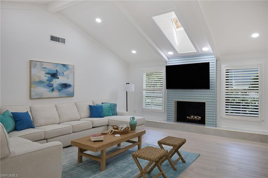 1224 Kittiwake CIR, SANIBEL FL 33957-1