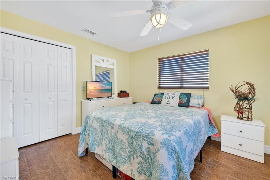 2243 Flora AVE, FORT MYERS FL 33907-21