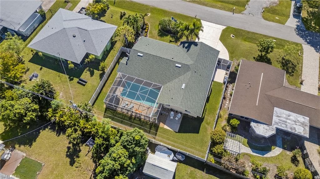 2243 Flora AVE, FORT MYERS FL 33907-1