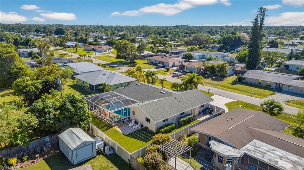 2243 Flora AVE, FORT MYERS FL 33907-32