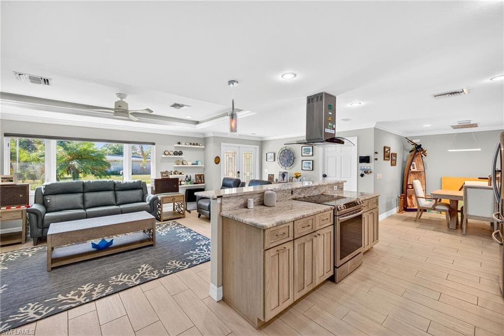 2243 Flora AVE, FORT MYERS FL 33907-7