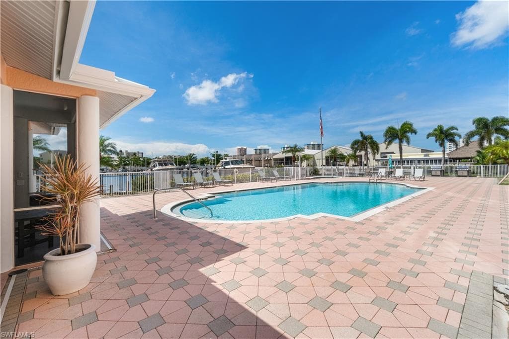 150 Lenell RD # 304, FORT MYERS BEACH FL 33931-29