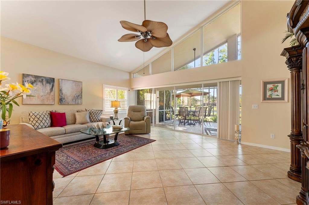 335 Pindo Palm DR, NAPLES FL 34104-2