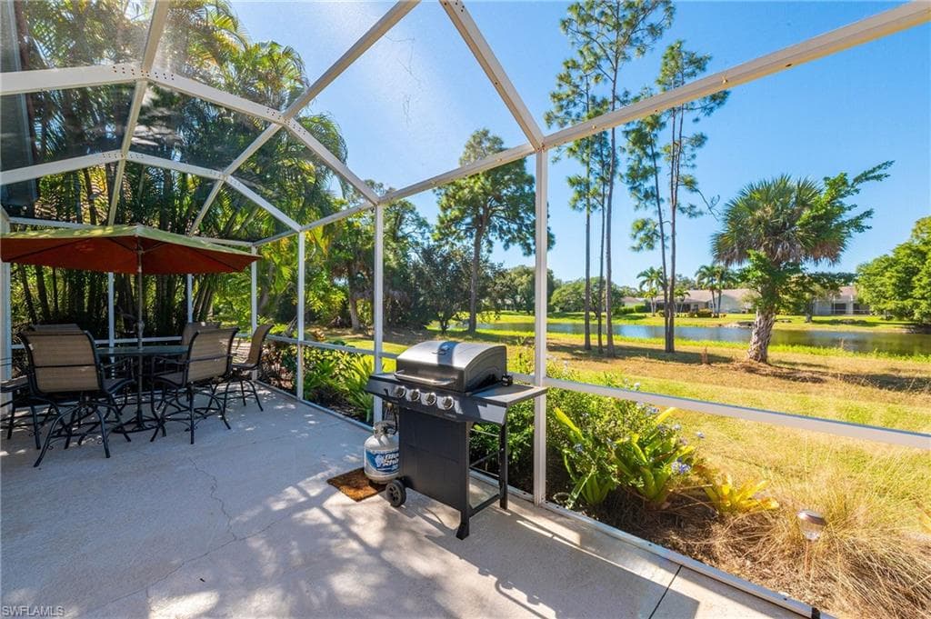 335 Pindo Palm DR, NAPLES FL 34104-20