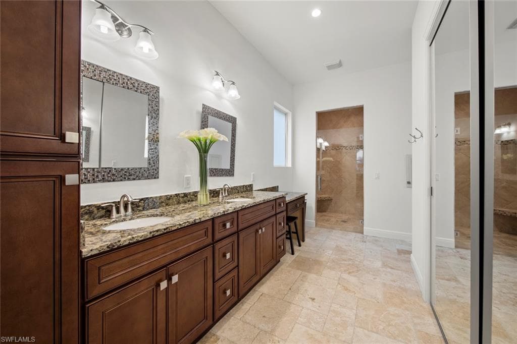 27153 Barefoot LN, BONITA SPRINGS FL 34135-12
