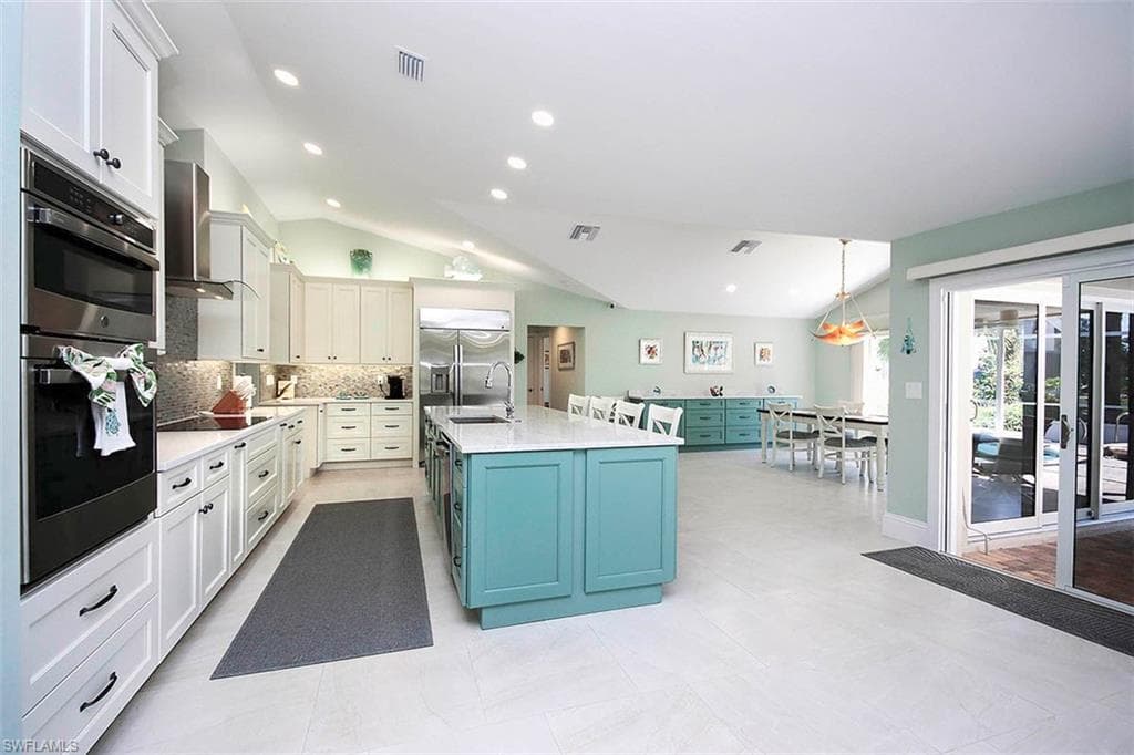 812 Angel Wing DR, SANIBEL FL 33957-12