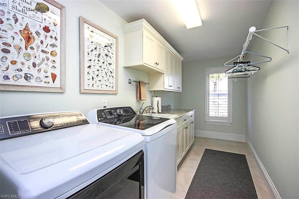 812 Angel Wing DR, SANIBEL FL 33957-33