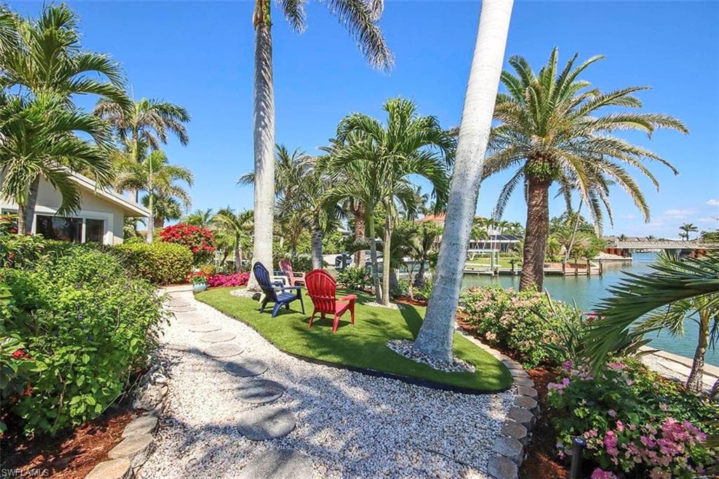 812 Angel Wing DR, SANIBEL FL 33957-40