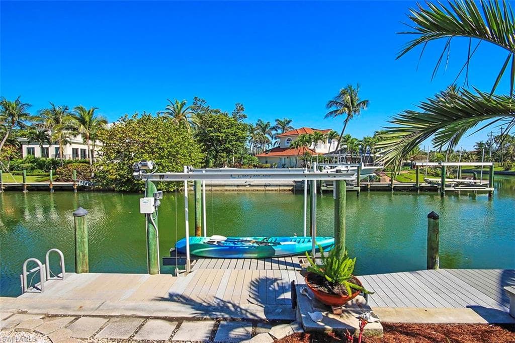 812 Angel Wing DR, SANIBEL FL 33957-43