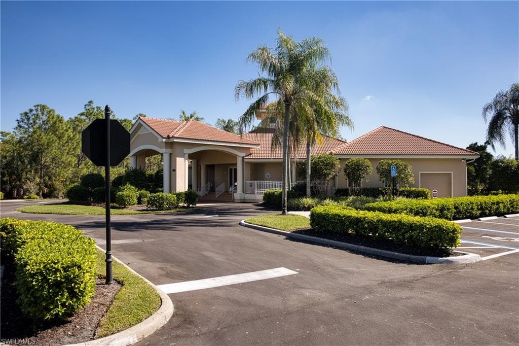 8310 Big Acorn CIR # 1002, NAPLES FL 34119-37