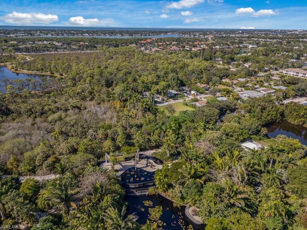 4975 Palmetto CT, NAPLES FL 34112-17