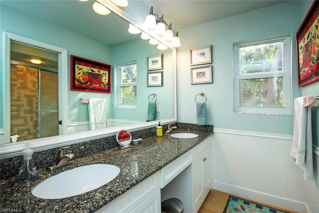 731 Nerita ST, SANIBEL FL 33957-12