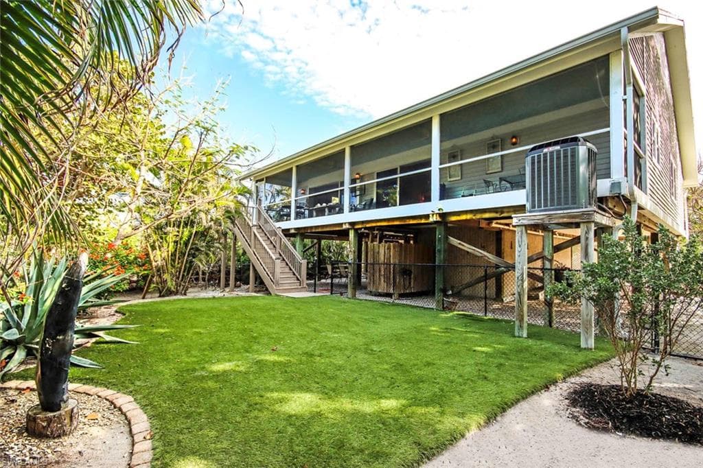 731 Nerita ST, SANIBEL FL 33957-21