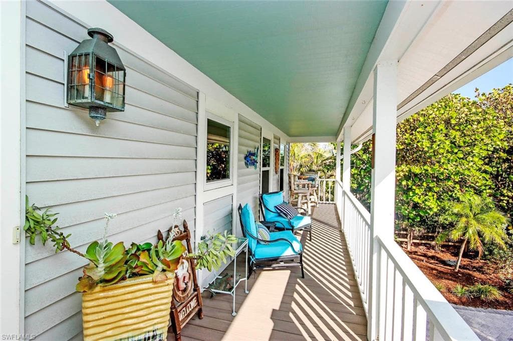 731 Nerita ST, SANIBEL FL 33957-2