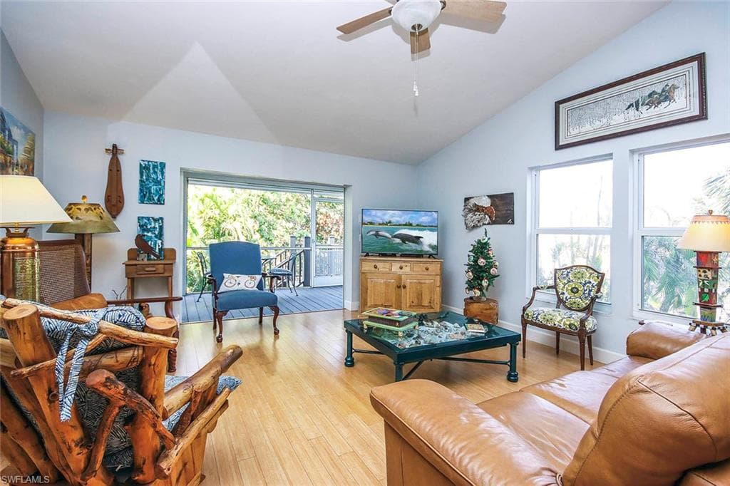 731 Nerita ST, SANIBEL FL 33957-9