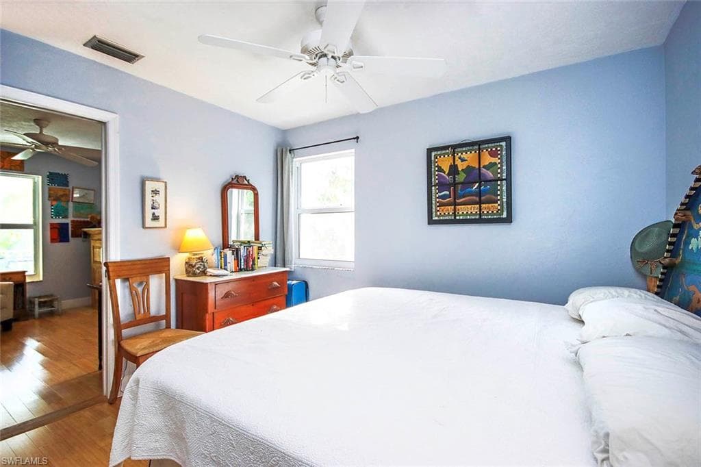 731 Nerita ST, SANIBEL FL 33957-18