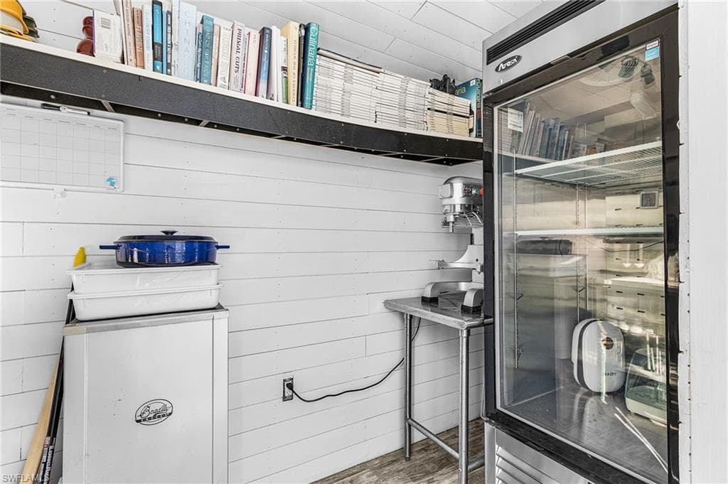 3005 SE 18th AVE, CAPE CORAL FL 33904-11