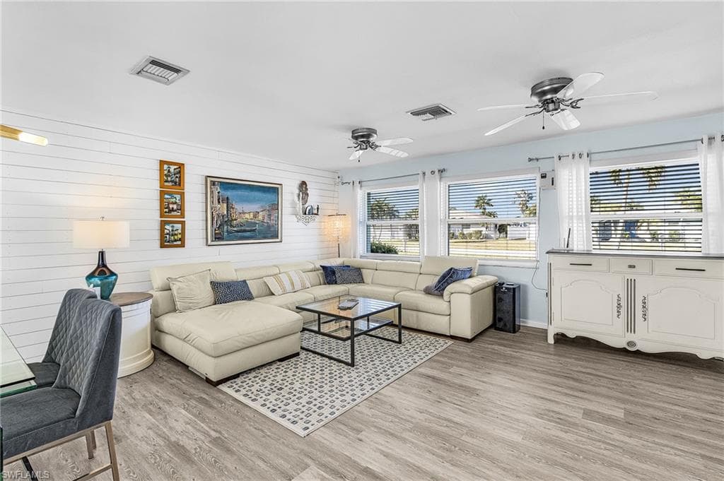 3005 SE 18th AVE, CAPE CORAL FL 33904-17