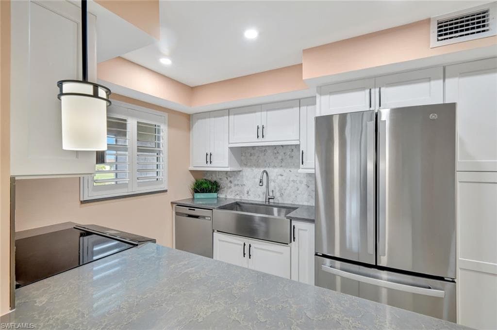 1610 Middle Gulf DR # B3, SANIBEL FL 33957-32