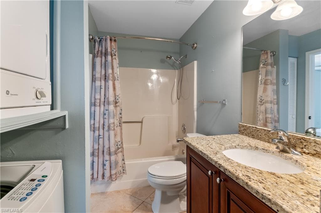 829 W Elkcam CIR # 208, MARCO ISLAND FL 34145-15